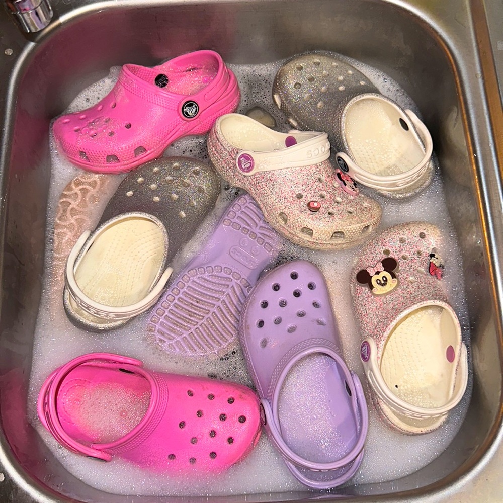 Toddler Girl 9C Crocs Pink